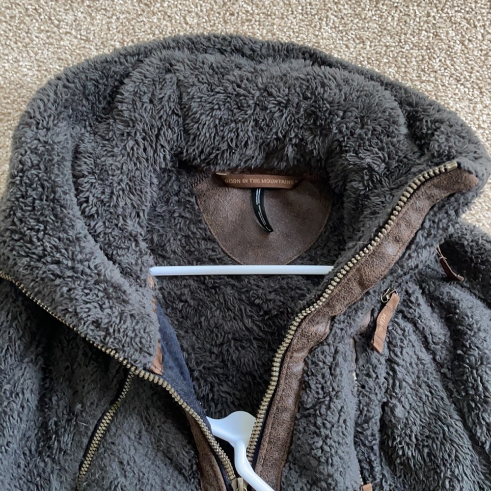 Khl Jacket - image 3